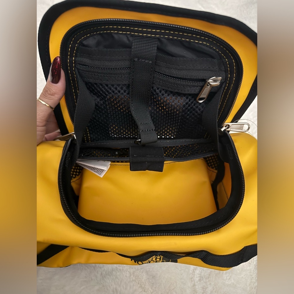 The North face base camp traveler canister